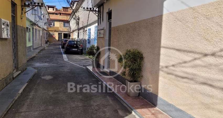 Apartamento de 2 quartos na Praça Seca