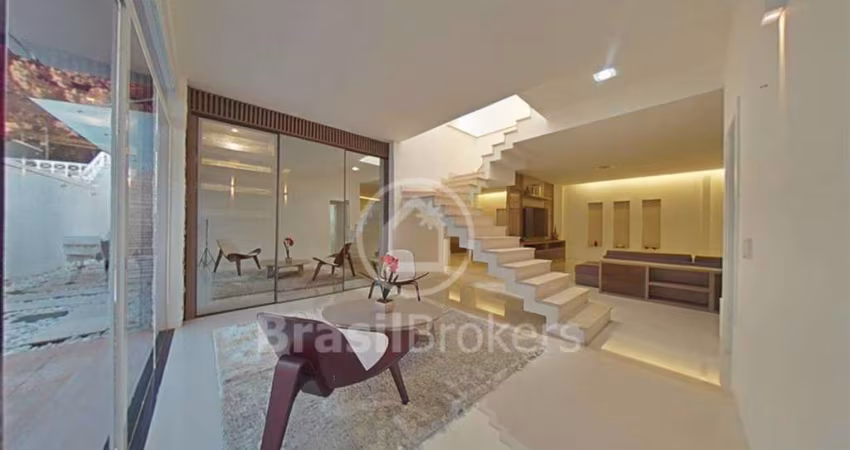 Casa à venda com 1200,00m² e 6 quartos em Anil, Rio de Janeiro - rj