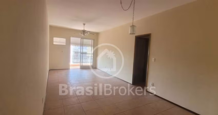 AMPLO APART. COM DEP. COMPLETA - 107m²