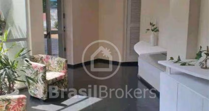 Apartamento 01 quarto com móveis planejados situado em Condomínio com total infraestrutura e segurança.
