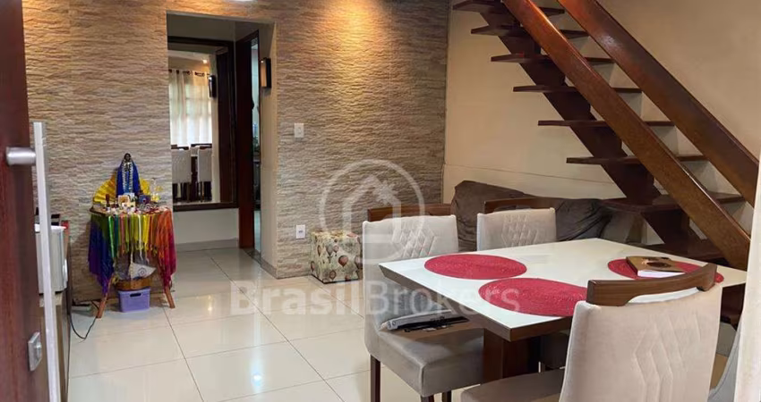 Casa de Condomínio à venda com 77m² e 2 suítes em Curicica, Rio de Janeiro - RJ