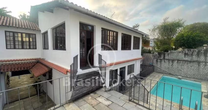 Casa à venda com 188,00m² e 4 quartos em Taquara, Rio de Janeiro - rj