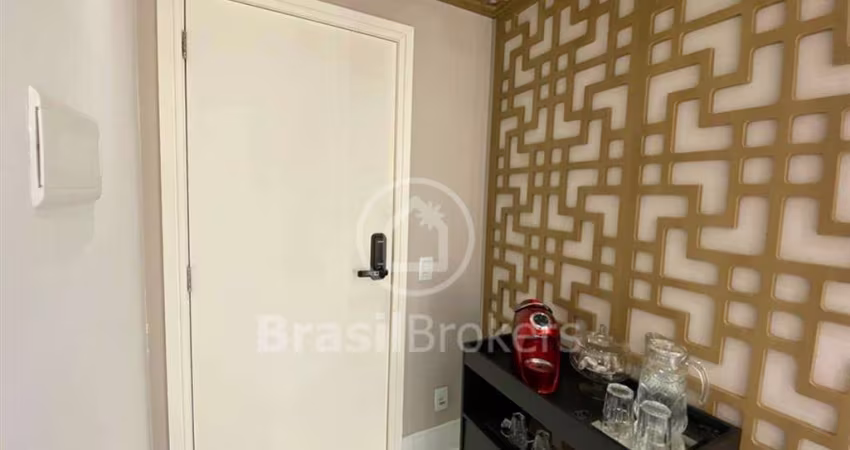 Sala comercial com 24m2 à venda na Freguesia - Jacarepaguá