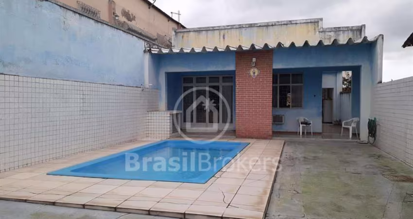 Casa à venda com 272,00m² e 3 quartos em Pechincha, Rio de Janeiro - rj
