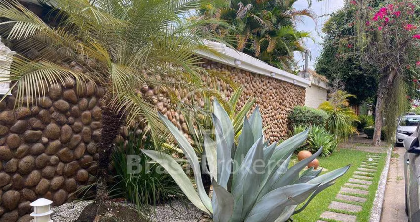 Casa Condomínio Fechado à venda com 450,00m² e 3 quartos em Anil, Rio de Janeiro - rj