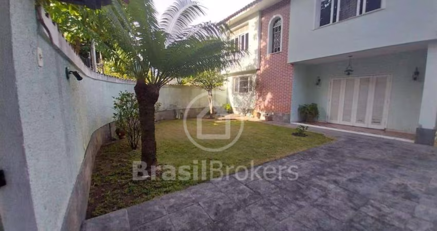 Casa à venda com 313,00m² e 3 quartos em Freguesia (Jacarepaguá), Rio de Janeiro - rj