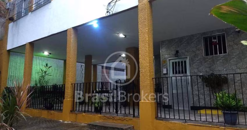 Ótimoapartamento na Praça Seca!!!!
