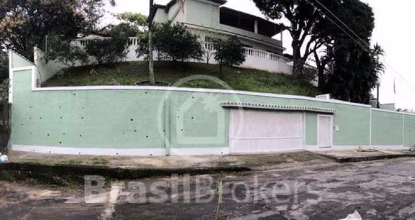 Casa à venda com 1394,00m² e 3 quartos em Praça Seca, Rio de Janeiro - rj