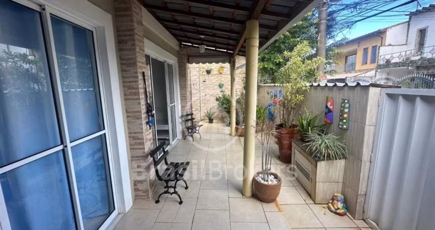Casa de Condomínio à venda com 228,00m² e 5 quartos em Freguesia (Jacarepaguá), Rio de Janeiro - rj