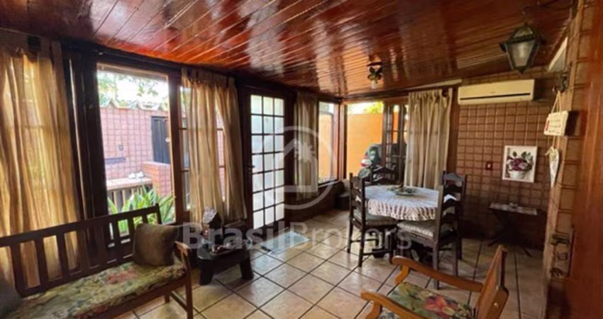 Ótima casa em Condomínio fechado com 156,00m² Taquara, Rio de Janeiro - RJ