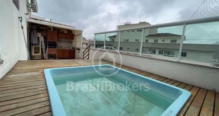COBERTURA EM CONDOMÍNIO COM TOTAL INFRA ESTRUTURA