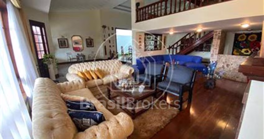 Casa de Vila à venda com 600,00m² e 5 quartos em Anil, Rio de Janeiro - rj