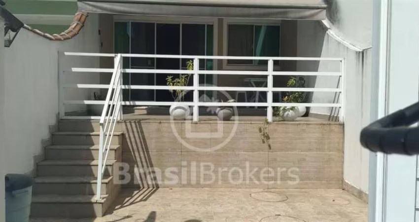Casa de Condomínio à venda com 225,00m² e 3 quartos em Freguesia (Jacarepaguá), Rio de Janeiro - rj