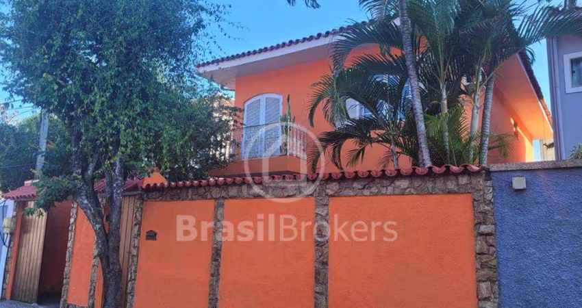 Casa de Condomínio à venda com 256,00m² e 3 quartos em Freguesia (Jacarepaguá), Rio de Janeiro - rj