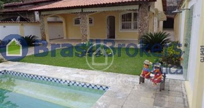 Casa à venda com 460,00m² e 3 quartos em Freguesia (Jacarepaguá), Rio de Janeiro - rj