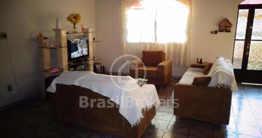 Casa de Condomínio à venda com 153,00m² e 3 quartos em Bangu, Rio de Janeiro - rj