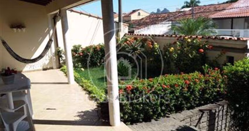 Casa de Condomínio no Vale do Sol à venda com 275 m² e 3 quartos em Taquara, Rio de Janeiro - rj