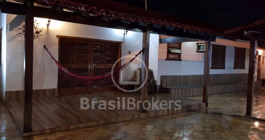 Casa à venda com 450,00m² e 5 quartos em Anil, Rio de Janeiro - rj