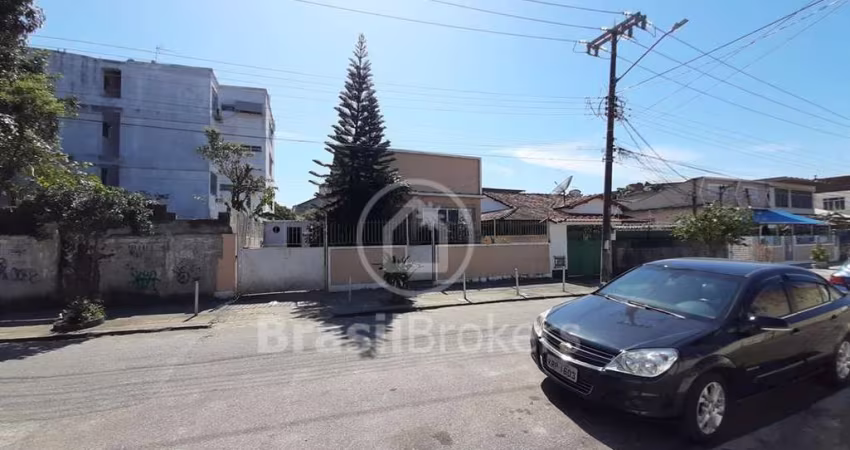 Casa à venda com 438,00m² e 2 quartos em Taquara, Rio de Janeiro - rj