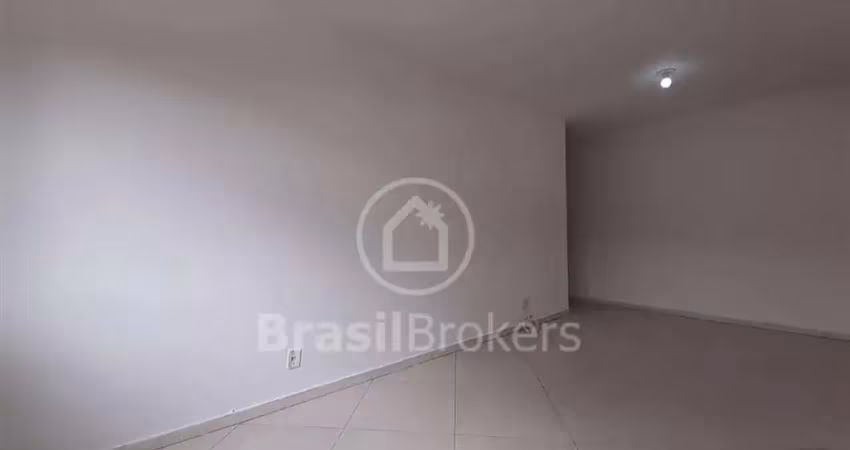 Apartamento com 2 quartos à venda na Estrada Meringuava, Taquara, Rio de Janeiro