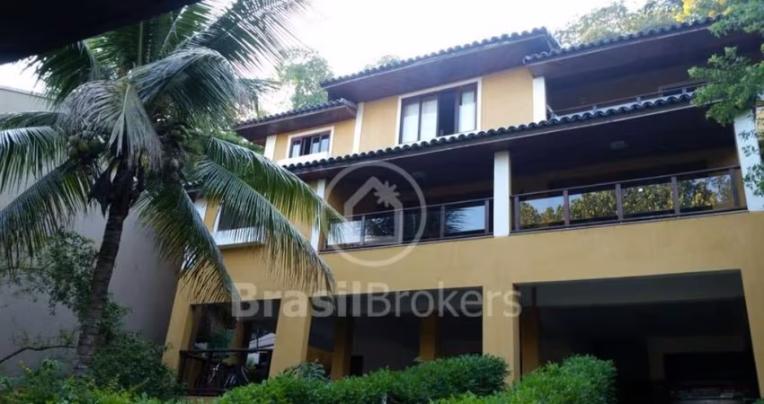 Casa de Condomínio à venda com 2879,00m² e 5 quartos em Freguesia (Jacarepaguá), Rio de Janeiro - rj