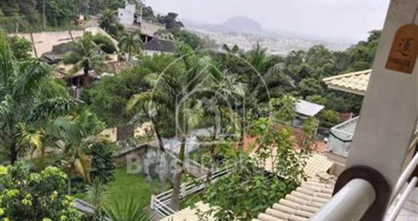 Casa à venda com 236,00m² e 5 quartos em Freguesia (Jacarepaguá), Rio de Janeiro - rj