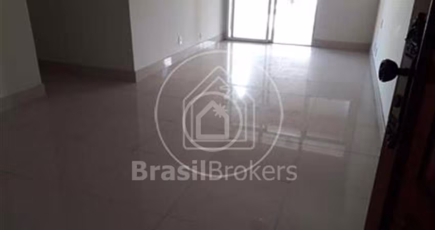 Apartamento 3 quartos, sendo 1 suíte