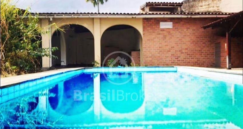 Casa 3 quartos - Freguesia (Jacarepaguá)
