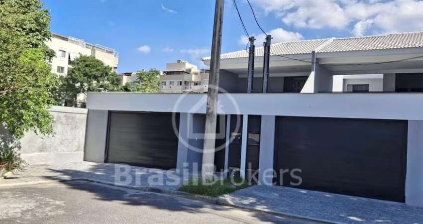Casa a Venda na Freguesia no Condomínio mais procurado