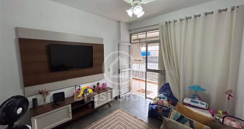 Ótimo apartamento na Freguesia com 106 metros no coração do comércio.