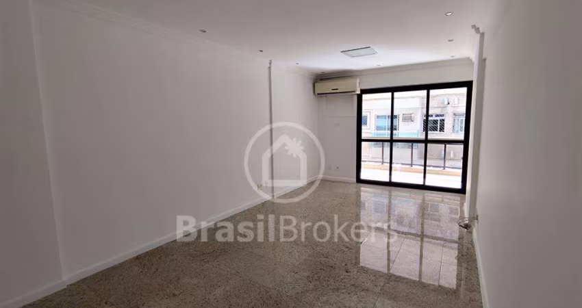 Apartamento 96 m²  com ótima localização na Freguesia