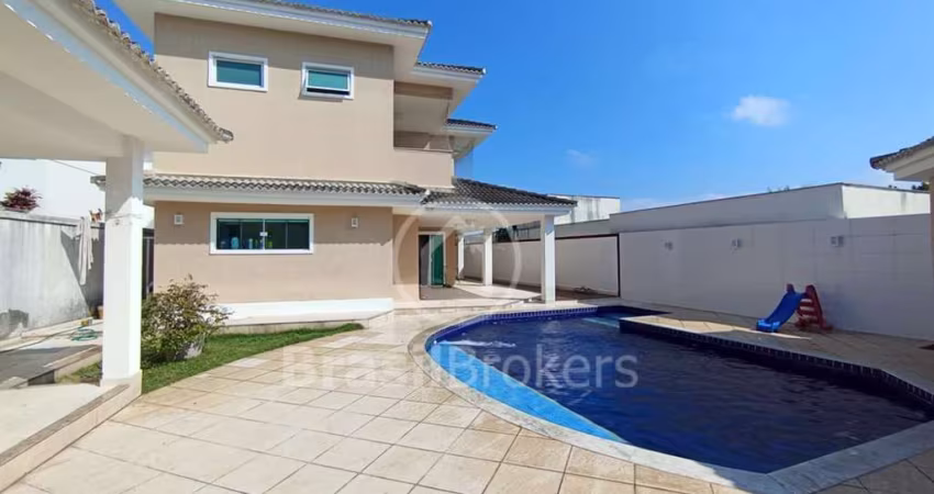 Casa de Condomínio à venda com 412,00m² e 5 quartos em Anil, Rio de Janeiro - RJ