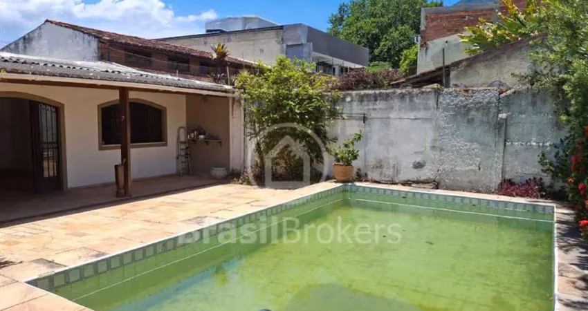 Casa linear em  à venda em condomínio fechado com 3 quartos no anil, rio de janeiro - rj
