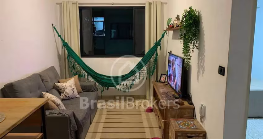 Charmoso e aconchegante apartamento  no bairro curicica