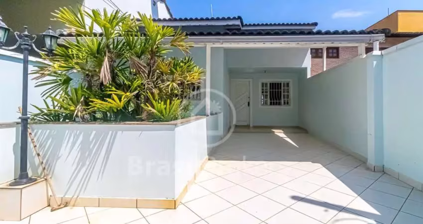 Casa 241m² em condomínio em jacarepaguá, espaço, privacidade e muito conforto.