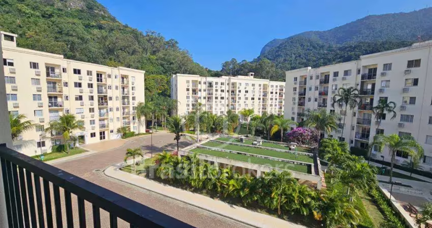 Apartamento em condomínio verdant valley - estrada de camorim