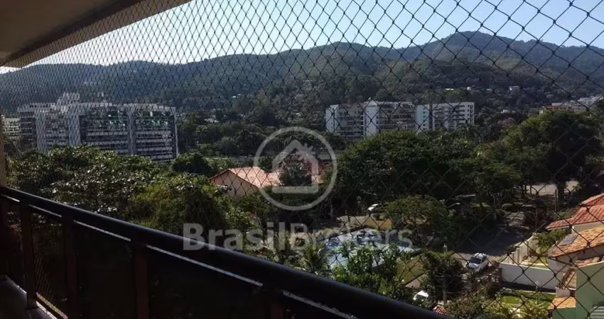 Ótima cobertura duplex com 154 m² toda reformada de muita qualidade em cond. três rios - freguesia.