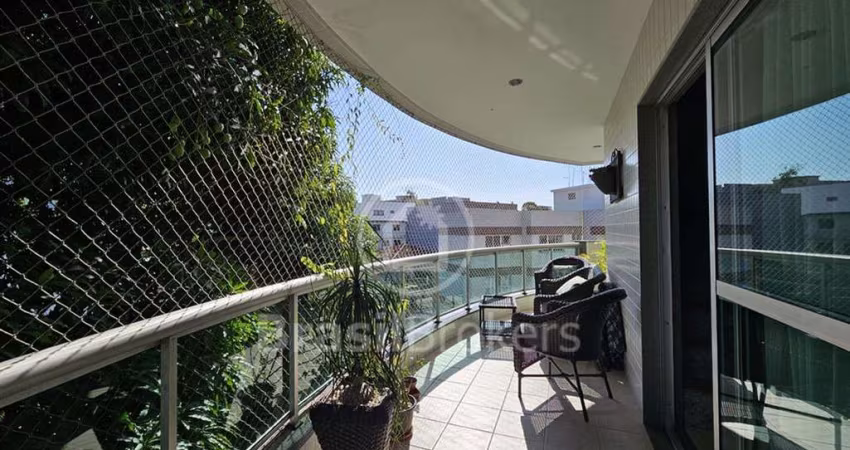 Apartamento à venda com 247,00m² e 3 quartos em Jardim Guanabara, Rio de Janeiro - rj