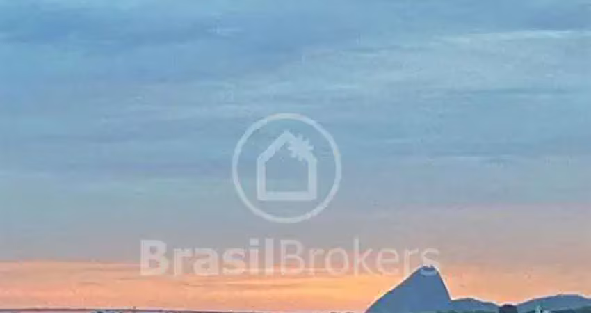 Casa à venda com 564,00m² e 4 quartos em bancários, rio de janeiro - rj