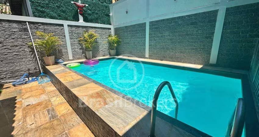 Casa 3 quartos, sendo 1 suíte