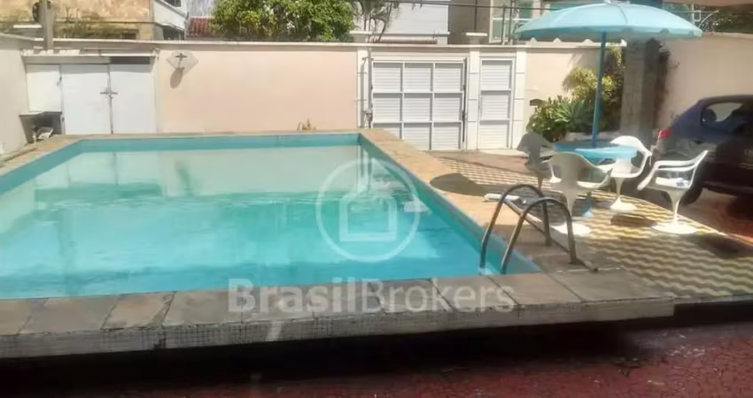 Casa à venda com 363,00m² e 3 quartos em moneró, rio de janeiro - rj
