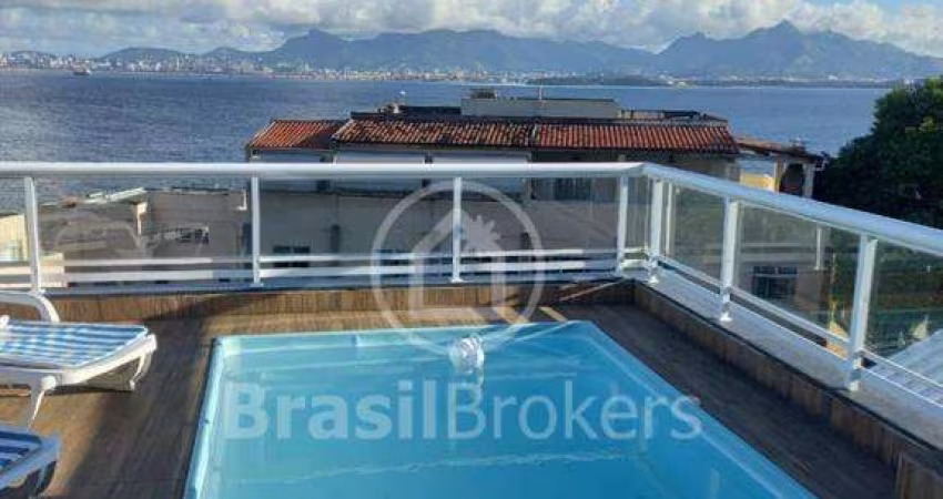 Cobertura à venda com 303,00m² e 4 quartos em Jardim Guanabara, Rio de Janeiro - rj