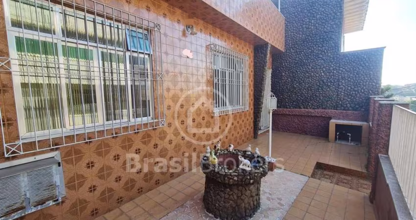 Casa Duplex de Condomínio à venda com 160,00m² e 4 quartos em Tauá, Rio de Janeiro - rj