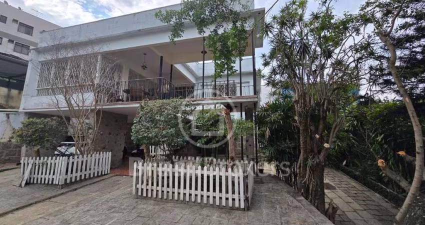 Casa linear 3 suítes em terreno 617m2 no Jardim Guanabara