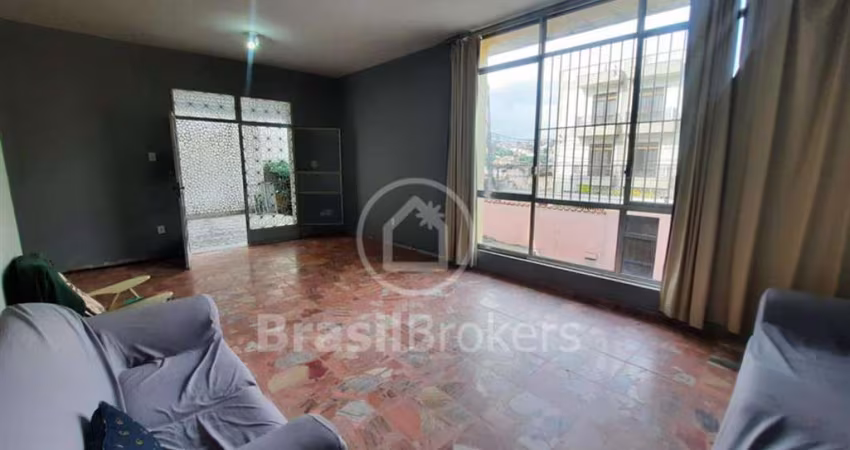 Casa à venda com 550,00m² e 3 quartos em Jardim Guanabara, Rio de Janeiro - rj