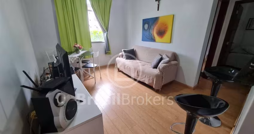 EXCLUSIVIDADE - APARTAMENTO 2 QUARTOS PORTUGUESA EM CONDOMÍNIO FECHADO COM 50m²