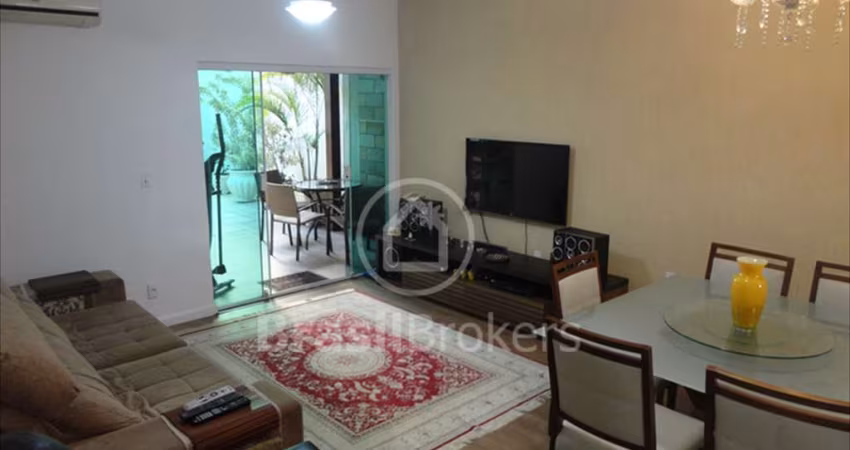Casa à venda com 378,00m² e 4 quartos em Jardim Carioca, Rio de Janeiro - rj