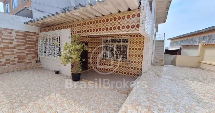 Casa Linear de 3 quartos Jardim Carioca