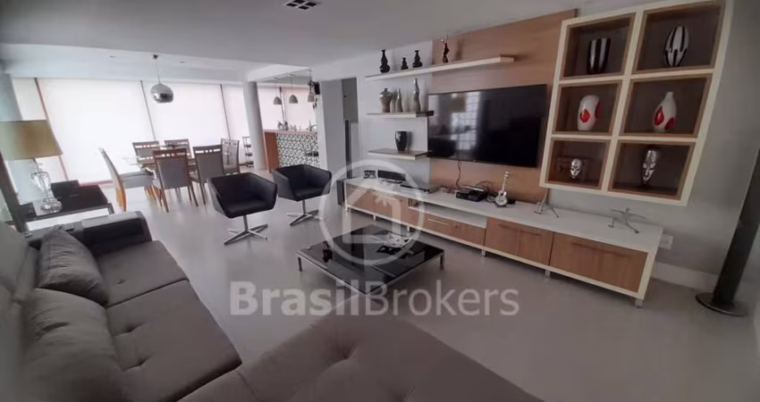 Casa à venda com 328,00m² e 3 quartos em Jardim Guanabara, Rio de Janeiro - rj