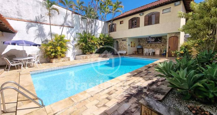 Casa à venda com 379,00m² e 3 quartos em Jardim Guanabara, Rio de Janeiro - rj